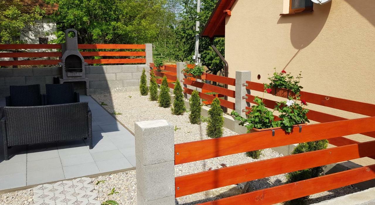 Bungalows Michalka - Podhájska Екстериор снимка